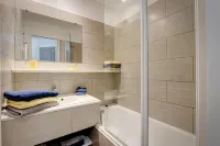 Appart Grimaud sea view (Les Restanques du Golfe de St Tropez) Hotels in Grimaud