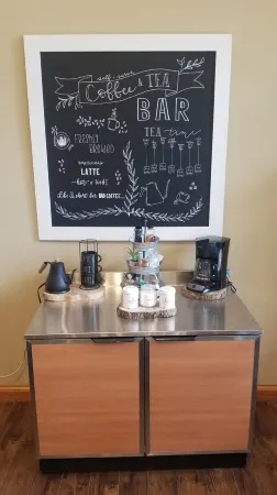 6-bedroom vacation home just 10 minutes from town.