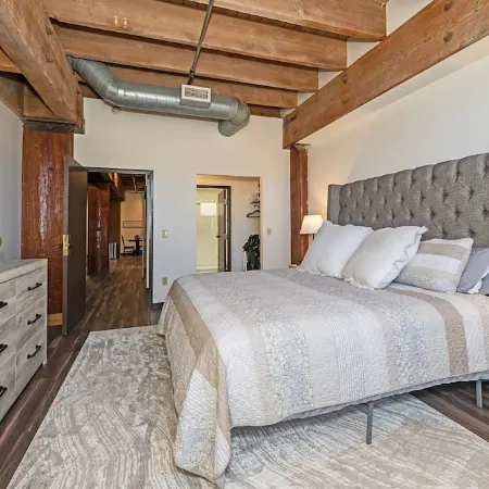 Lake Superior Loft - Sleeps 10, Heart of Canal Park, Lake Superior View