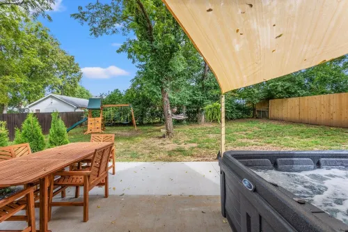 Hot Tub/Playground/12 min to Horse Park/30min Ark