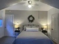 Walking distance to Downtown Historic Main Street and Outlaw Square