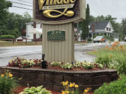 Cozy 2 bedroom 2bath condo Weirs Beach Lake Winnipesaukee Laconia, NH Gunstock Hotels in Laconia