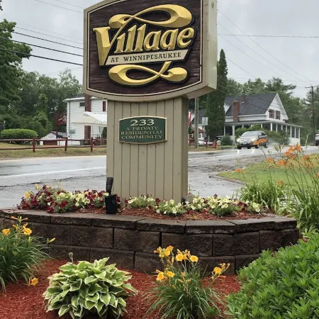 Cozy 2 bedroom 2bath condo Weirs Beach Lake Winnipesaukee Laconia, NH Gunstock