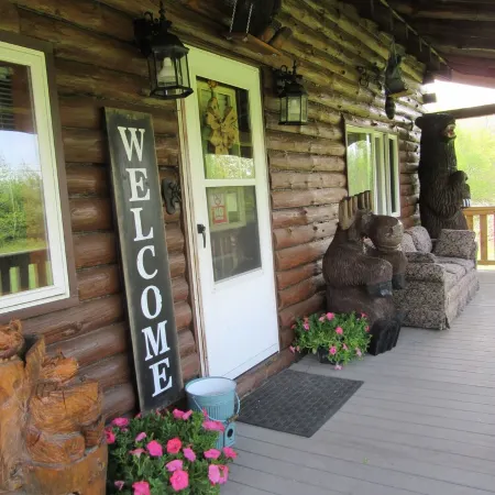 Cozy Log Cabin Near Cooperstown Dreams Park and All- Star Village