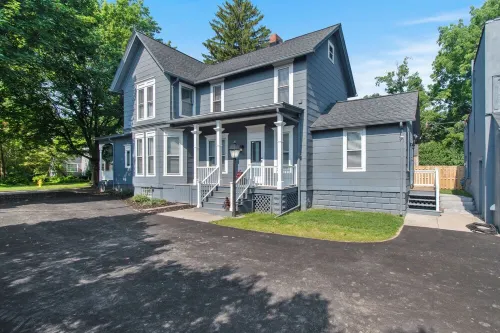 Luxury 2Bed 2Bath Apartment in Heart of Historic Pittsford Village