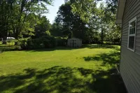 Spacious Farmhouse with Breakfast- Ella’s Place