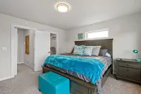 Upscale Downtown Townhome!