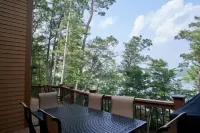 Eagles Bluff - 3 Br Lakefront Cabin on 20 Acres