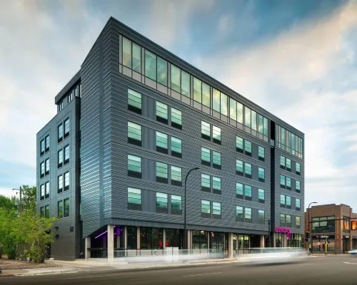 モクシー ミネアポリス アップタウン ミネアポリスのホテル