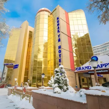 Grand Sapphire Hotel โรงแรมใกล้Military-Historical Museum