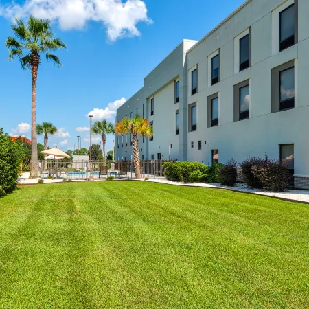 Hampton Inn & Suites Pensacola I-10 North at University Town Plaza