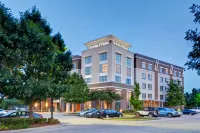 DoubleTree by Hilton Hotel Baton Rouge Hotel dekat Longfellow Park