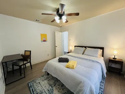 Charming Luxury Convenience Spacious Home Burleson