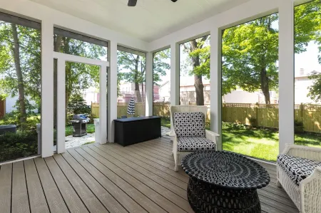 Tuck'd Away - Newly Built Vacation Home Located in Downtown Saugatuck