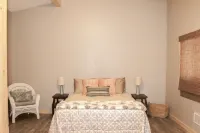 “Cozy Mountain Suites - #3 just 5 minutes from Glacier Park”