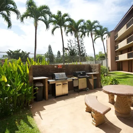 Completely remodeled! Walk to the beach! King bed!
