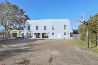 Only 45 Minutes From Downtown New Orleans Is A Vacationers Bayou Paradise.