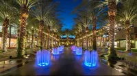So Fresh & So Clean! Old Town Scottsdale Condo near Camelback Mountain