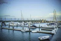 Renovated, Cozy 2Bd 2Ba, Steps from Private Beach & Pool!