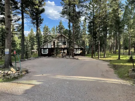 Angel Fire Chalet , “ Clean and comfortable , all the niceties of home”