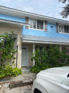 Gorgeous 3/2.5 Townhouse steps from Saint Augustine Beach!