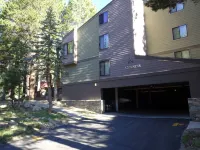 Gorgeous Condo - Walk To Eagle Express/Chair 15! Pet Friendly!