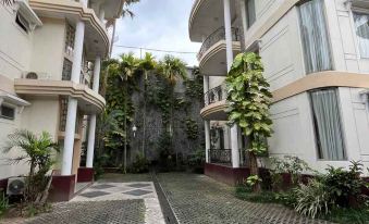 Inez Apartment 5