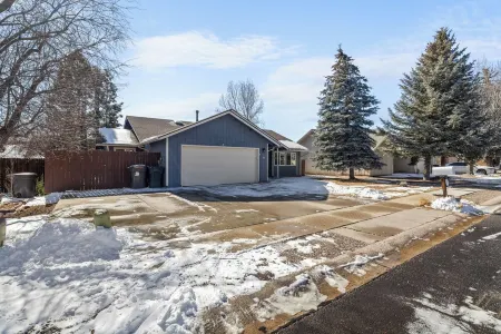 Charming newly remodeled 3-bedroom house, prime location in Northern Arizona!