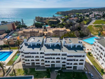 Algarve Treasure Hotels near Albandeira Beach