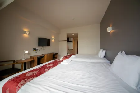 Ten Point Hotel Отели рядом с достопримечательностью «Toyosaki Churasun»