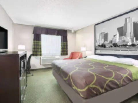 Super 8 by Wyndham Bedford DFW Airport West Hotels in Bedford