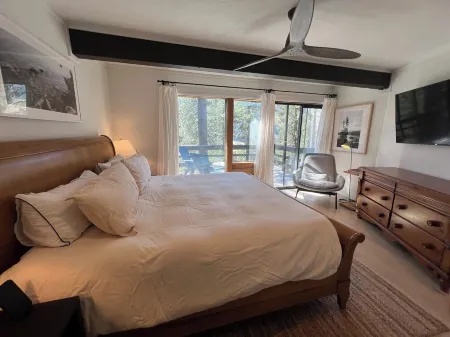 Olympic Valley House with Palisades Tahoe Views