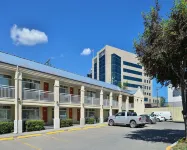 Econo Lodge Inn & Suites University Các khách sạn ở Calgary