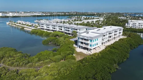 3-bedroom ocean view condo in delightful Key West with WiFi, AC