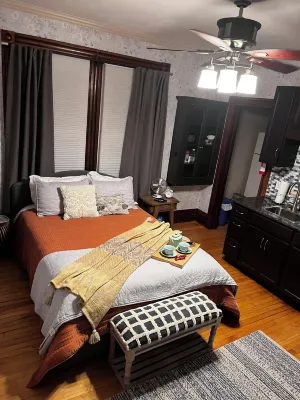 Romantic Second floor walk up Studio suite in central Marquette w sauna access Hotels near Father Jacques Marquette Statue