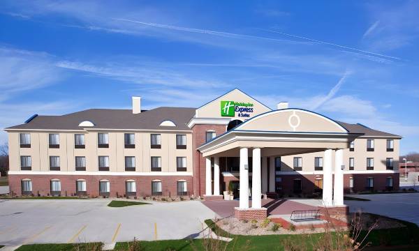 Holiday Inn Express & Suites Lafayette East by IHG