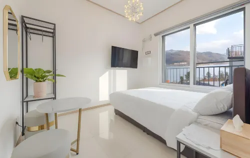 Gaypeng Poolvilla Lisum Five Penison - spa
