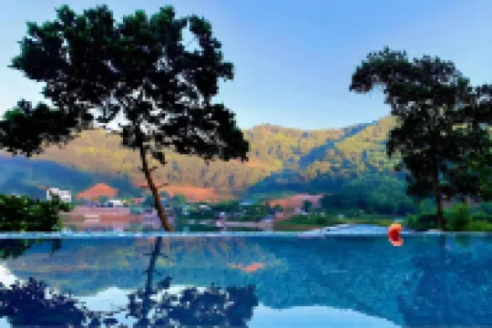 Nha Ven Ho Đong Đo, Minh Tri, Soc Son, Ha Noi Hoteles en Phổ Yên