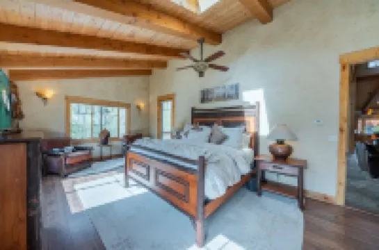 ASPEN CREEKSIDE LODGE- A Stunning Family and Corporate Retreat