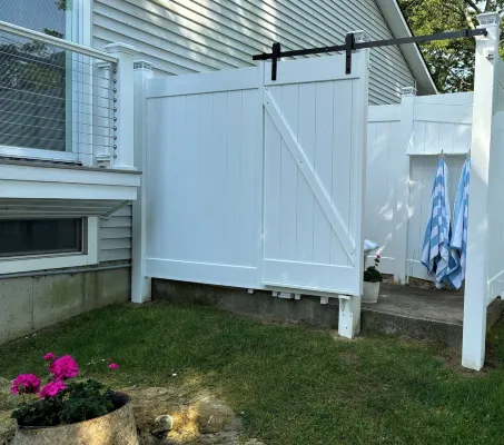 Modern coastal retreat w/ pool,  close to beaches and golf courses.