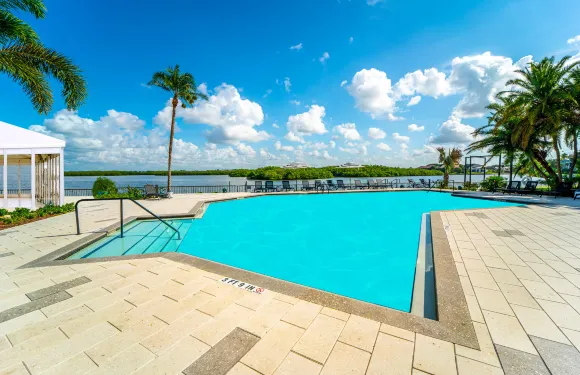 坦帕落基點海濱希爾頓逸林酒店