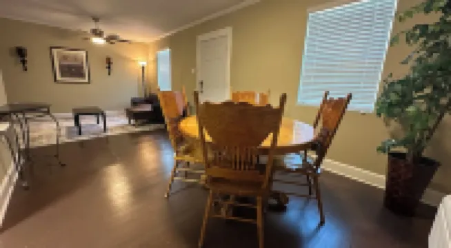 The Greenfield: 2-bedroom townhome close to LSU