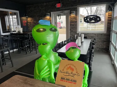 Public Beach, Coffee Bar, Popcorn Bar, Painting, Pet’s OK with Fee, Games, Bikes