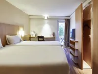 Ibis Haguenau Strasbourg Nord Hotel dekat Stade des Pins