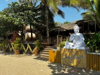 Sinq Beach Morjim