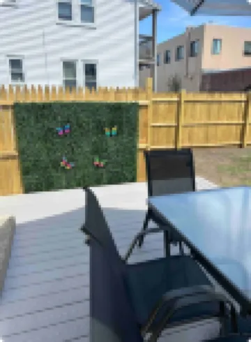 Remodeled Townhouse close to Boston Hotels near Mount Auburn Cemetery