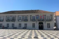 Kavia Hotel do Largo Các khách sạn gần Praia da Ribeira