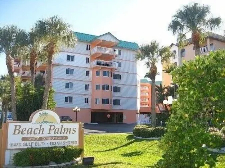 Gorgeous BeachPalms Getaway # 212 - Fall and Monthly specials!!! Отели рядом с достопримечательностью «Тики Гарденс - Индиан-Шорс Бич Аксесс»