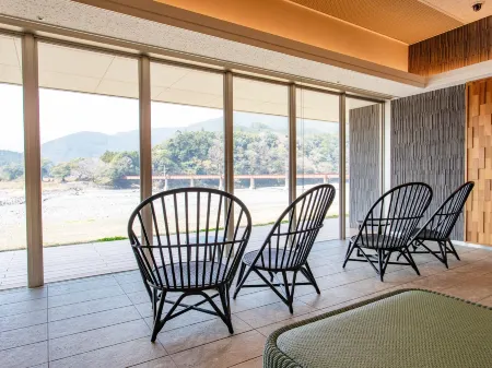 Oigawa Railway Kawane Onsen Hotel Отели в г. Каванехон