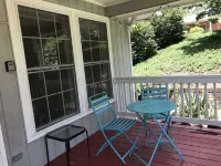 Cute Cottage, Pet and Family Friendly, Reduced Rates for  Longer Term Rentals